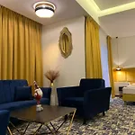 Apart Otel Piramida 4*