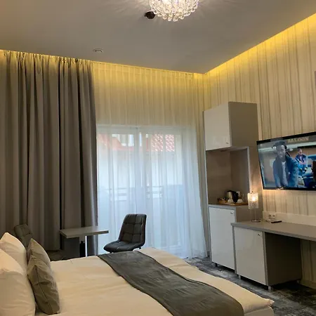 Piramida 4* بوليسلافيتش