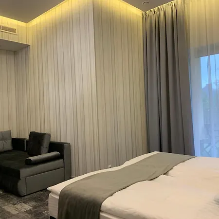 Piramida Aparthotel *