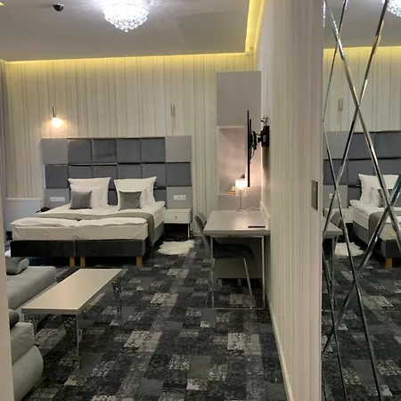 Hotel apartamentowy Piramida Boleslawiec (Lower Silesia)