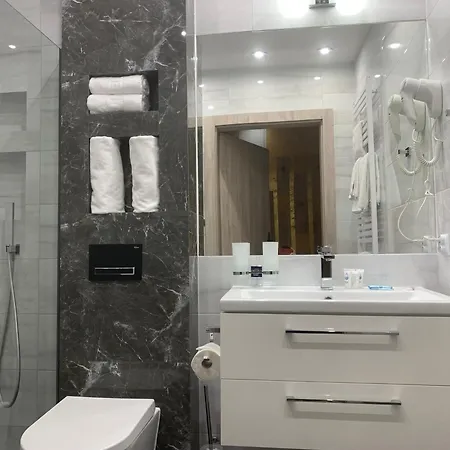 Hotel apartamentowy Piramida Boleslawiec (Lower Silesia)