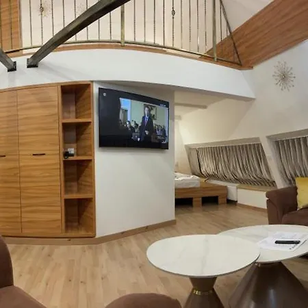 Piramida Hotel apartamentowy