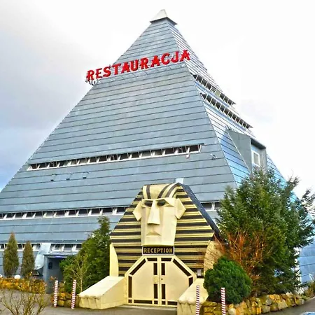 Aparthotel Piramida Boleslawiec (Lower Silesia)