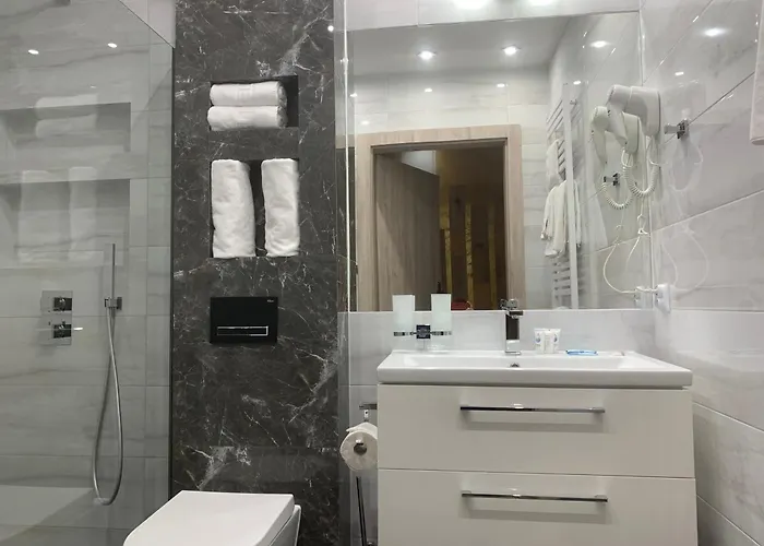 Apart Otel Piramida Boleslawiec (Lower Silesia)